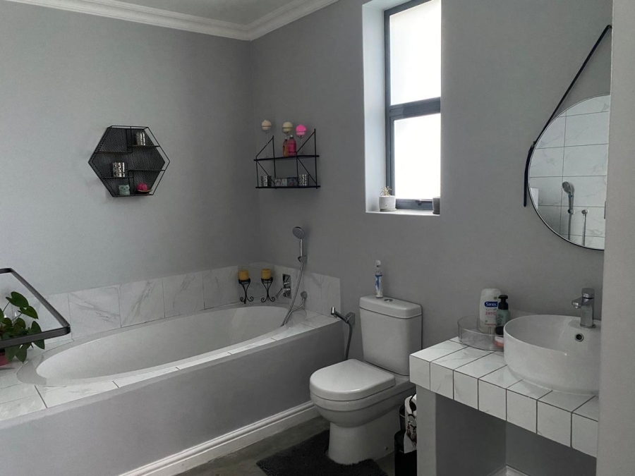 1 Bedroom Property for Sale in Fairhaven Country Estate Western Cape